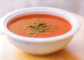 soupe de tomates et de poivrons rôtis